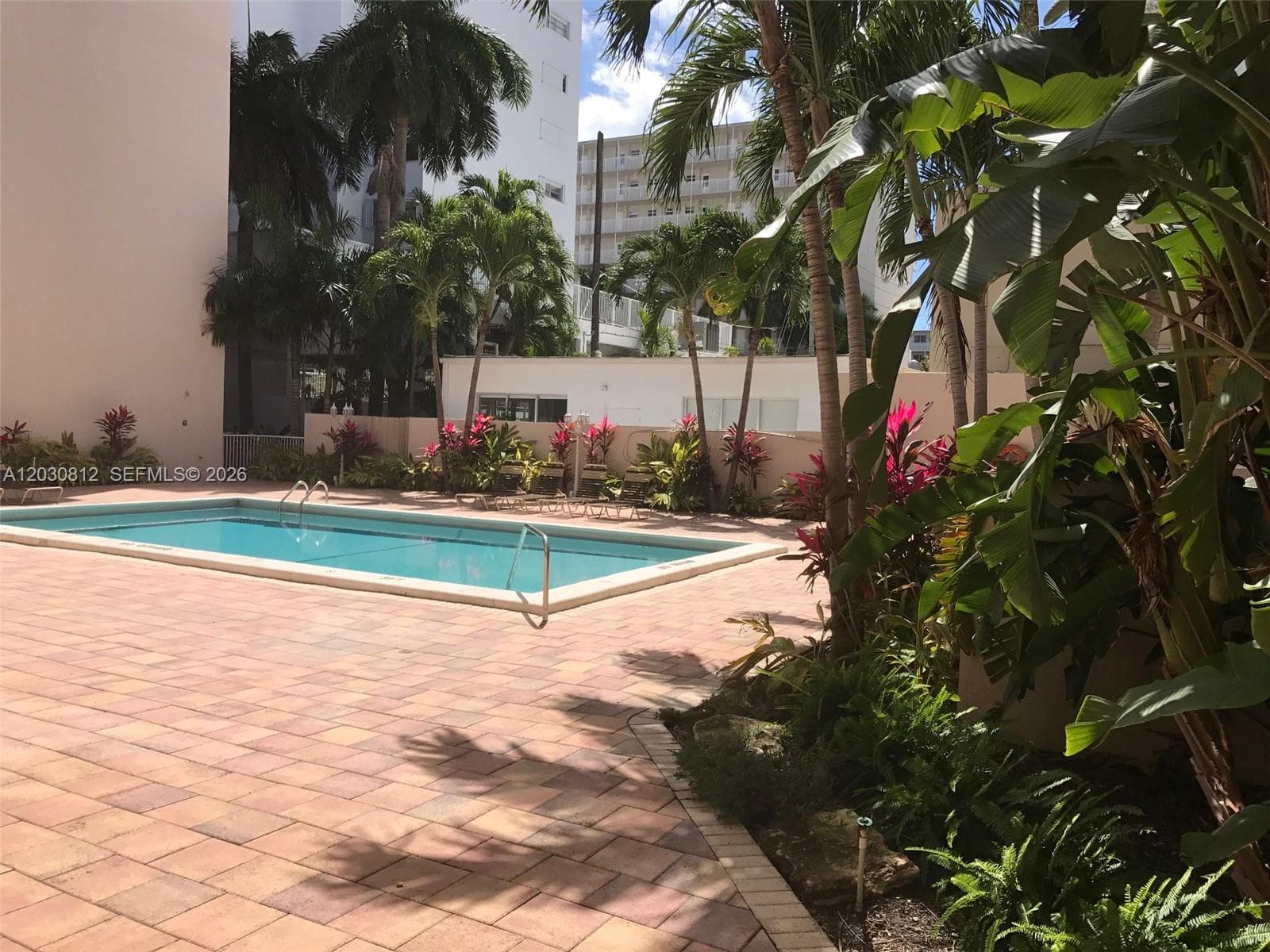 WEST BAY GARDENS CONDO · #416 in Miami Beach - Photo 2