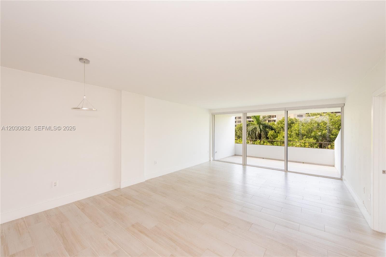 Commodore Club West · #403 in Key Biscayne - Photo 2