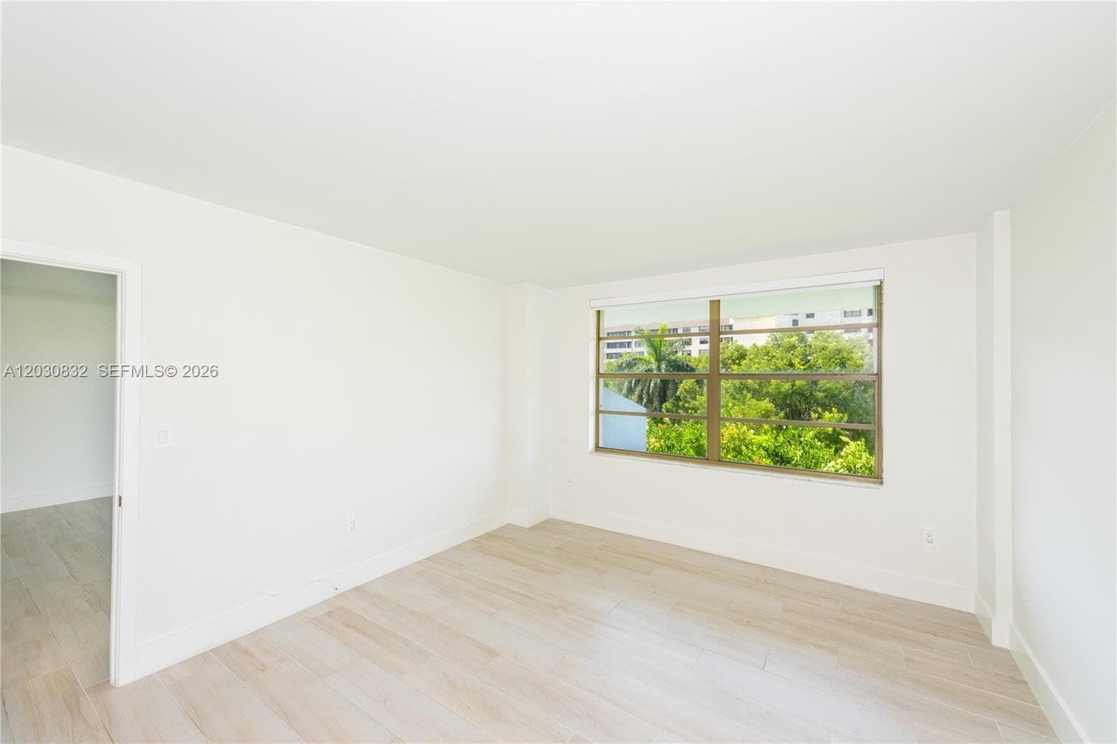 Commodore Club West · #403 in Key Biscayne - Photo 8