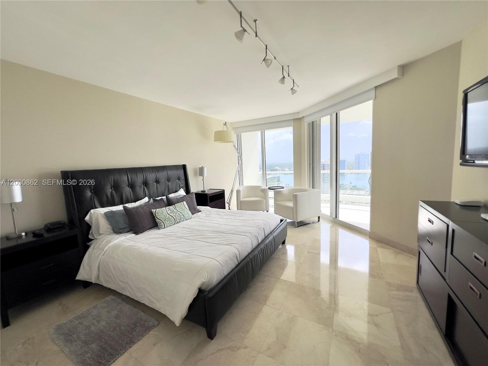 7000 ISL BLVD WILLIAMS IS · #2403 in Aventura - Photo 20