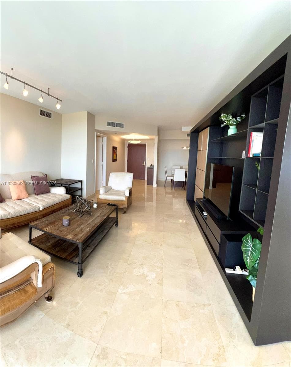 7000 ISL BLVD WILLIAMS IS · #2403 in Aventura - Photo 15