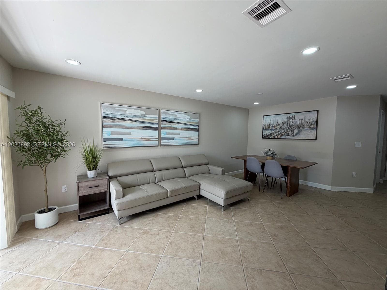 VILLA DORAL · #202 in Doral - Photo 9