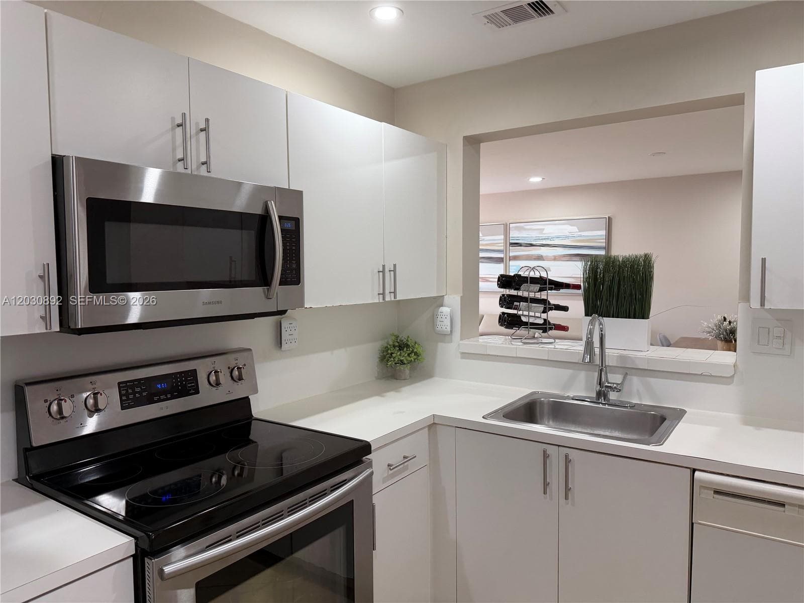 VILLA DORAL · #202 in Doral - Photo 18
