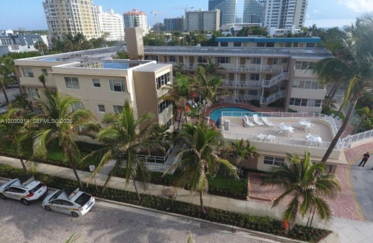 Las Olas Beach Club · #127 in Fort Lauderdale - Photo 3