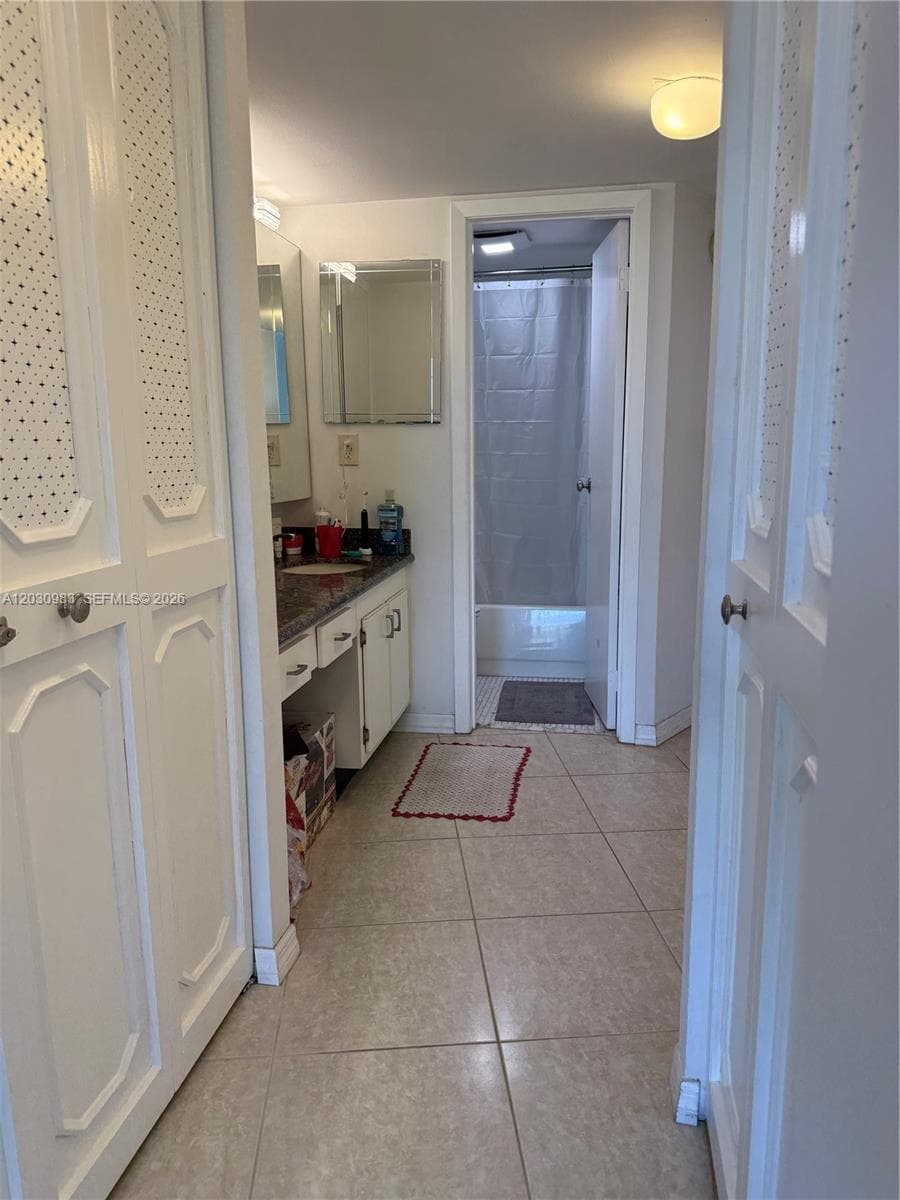 Ensenada II · #608 in Aventura - Photo 15