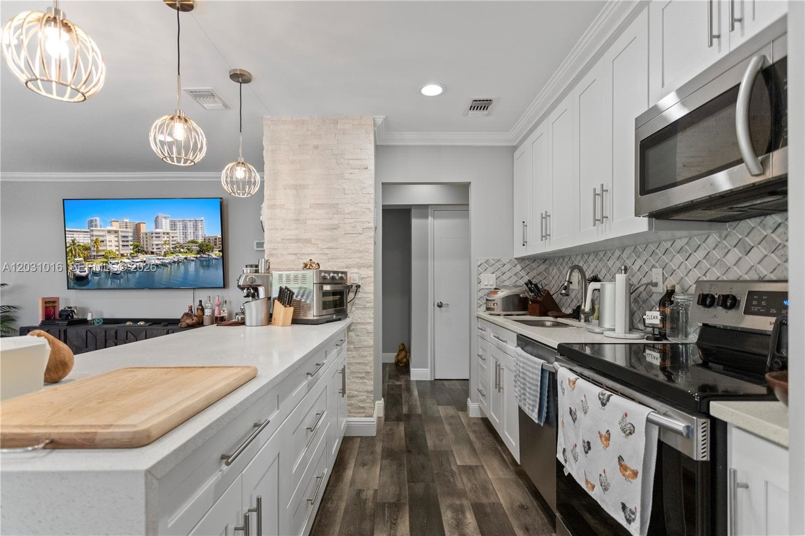 Golden Isles Towers · #23B in Hallandale Beach - Photo 8
