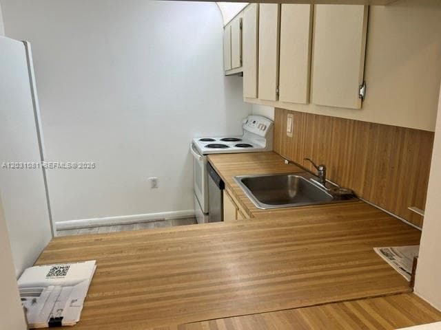 WEST BAY GARDENS CONDO · #218 in Miami Beach - Photo 6