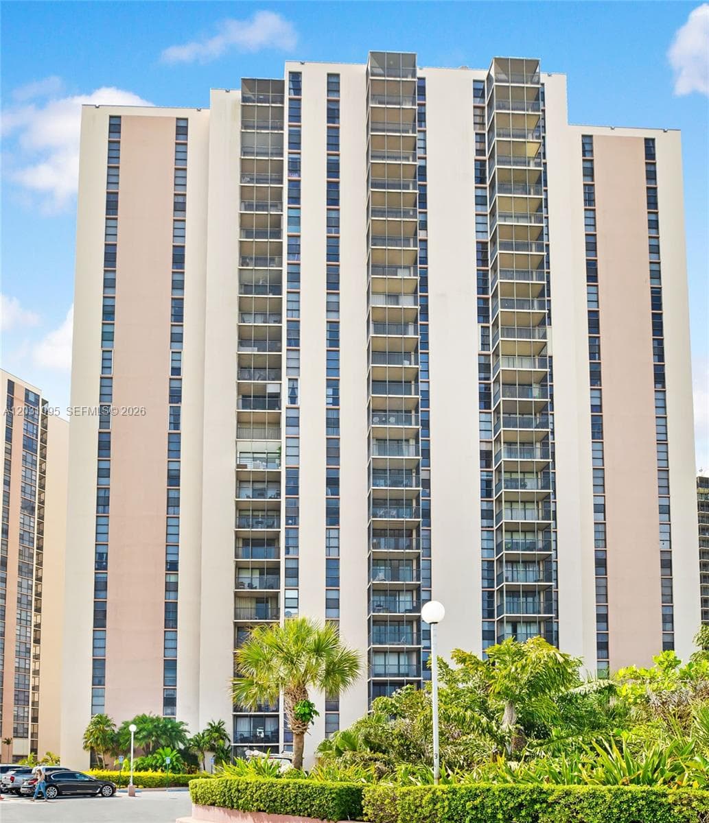 Coronado Tower II · #2228 in Aventura - Photo 23
