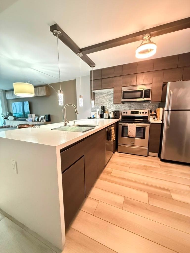 Arlen house east condo · #912 in Sunny Isles Beach - Photo 7
