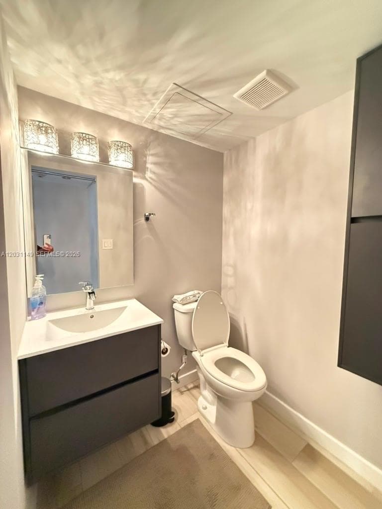 Arlen house east condo · #912 in Sunny Isles Beach - Photo 11