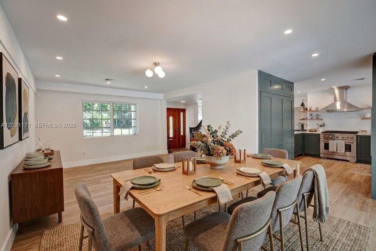 second Dining area spot