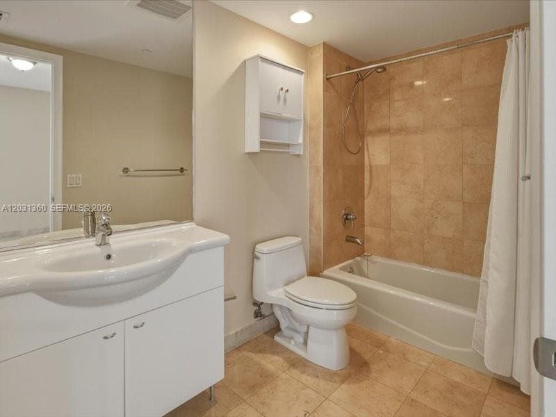 BEACH CLUB THREE CONDO · #3101 in Hallandale Beach - Photo 22