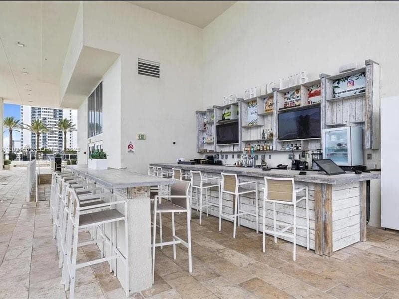 BEACH CLUB THREE CONDO · #3101 in Hallandale Beach - Photo 5