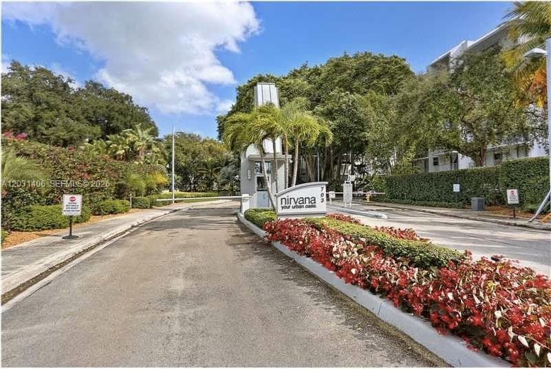 NIRVANA · #B511 in Miami - Photo 23