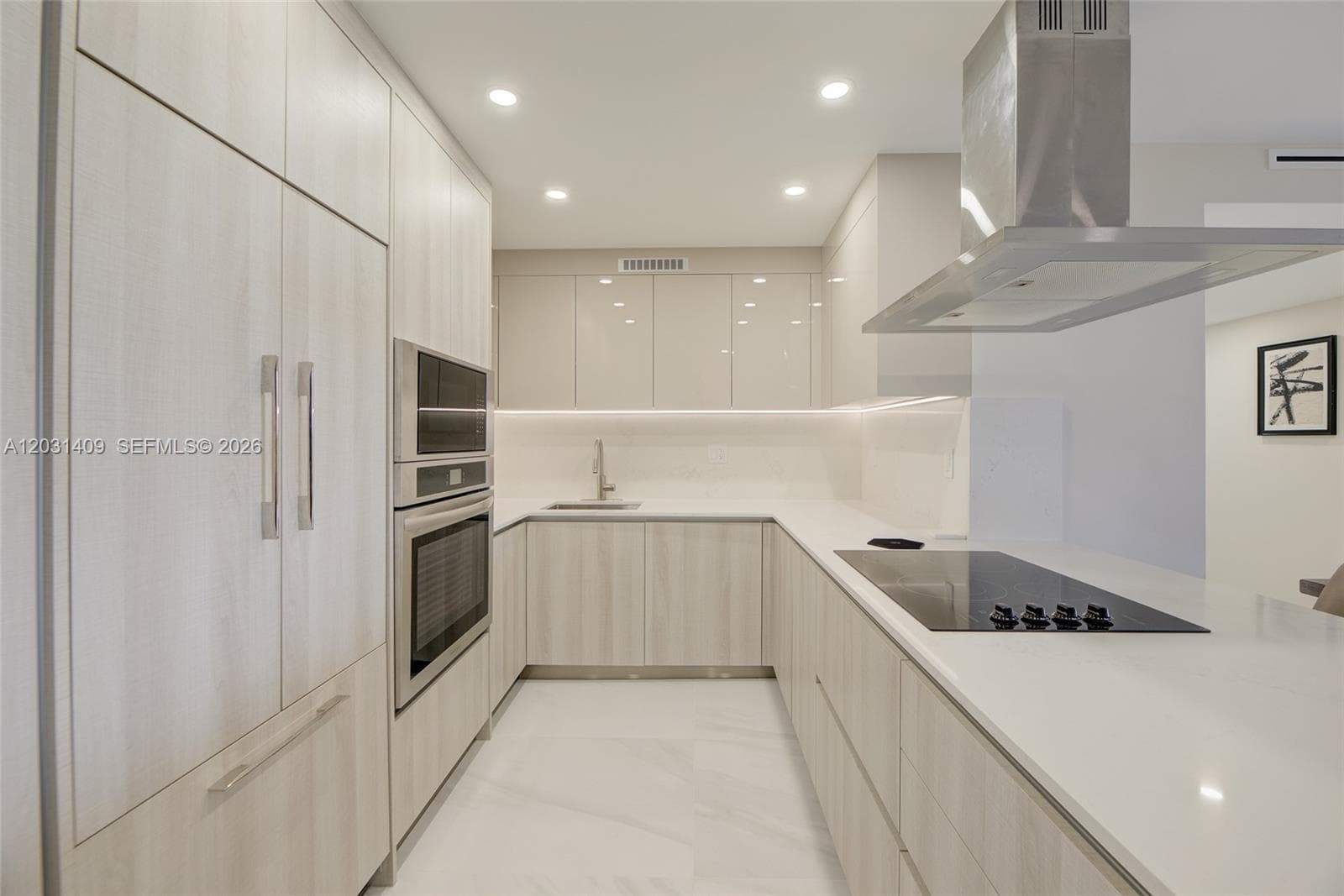 OLYMPUS CONDO PHASE · #403 in Hallandale Beach - Photo 3