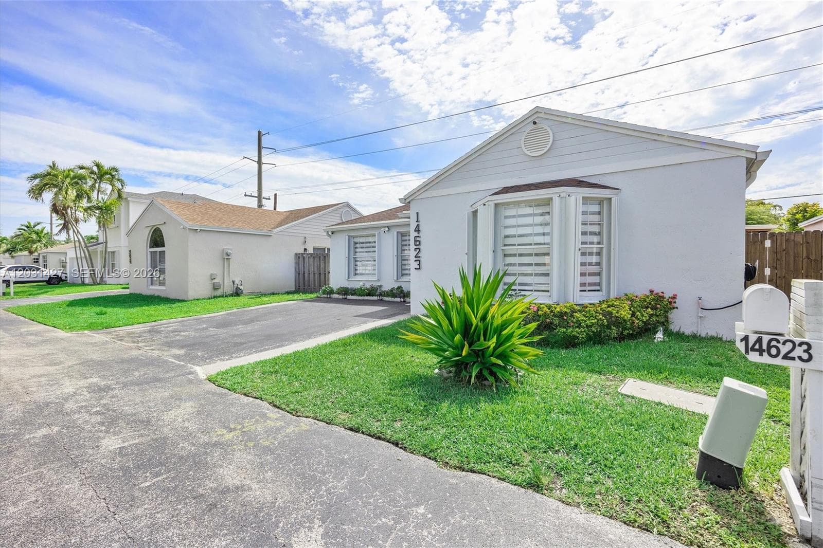 14623 SW 125th Pl photo 3
