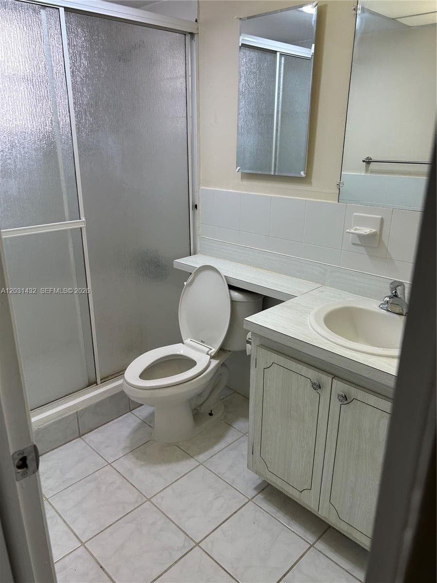 MEADOWBROOK TOWERS CONDO · #203 in Hallandale Beach - Photo 9