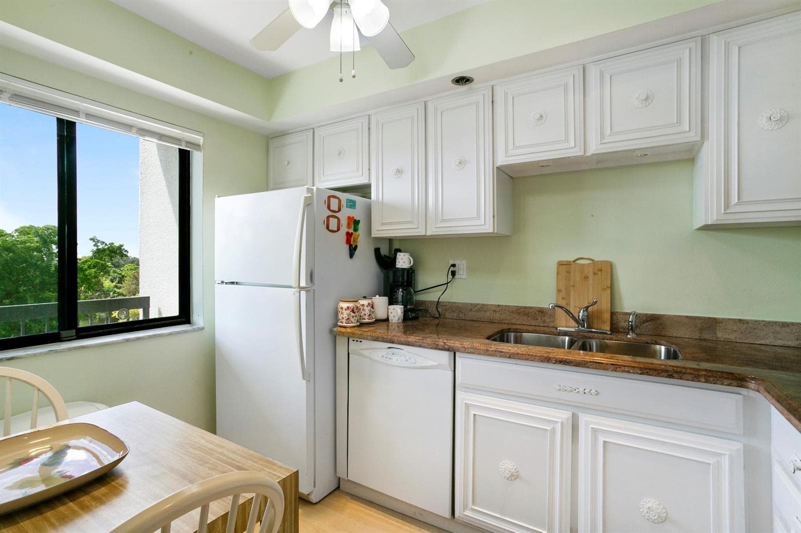 3000 401Kitchen 2