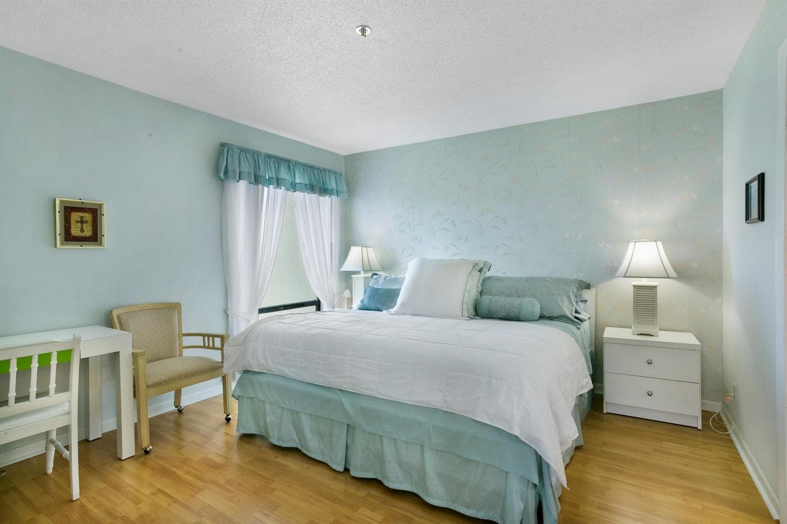 3000 401 Master Bedroom