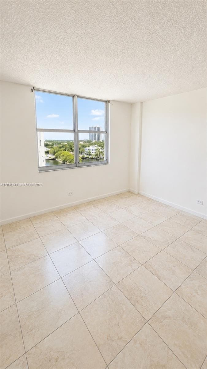 EASTERN SHORES WHITE HOUS · #805 in North Miami Beach - Photo 12