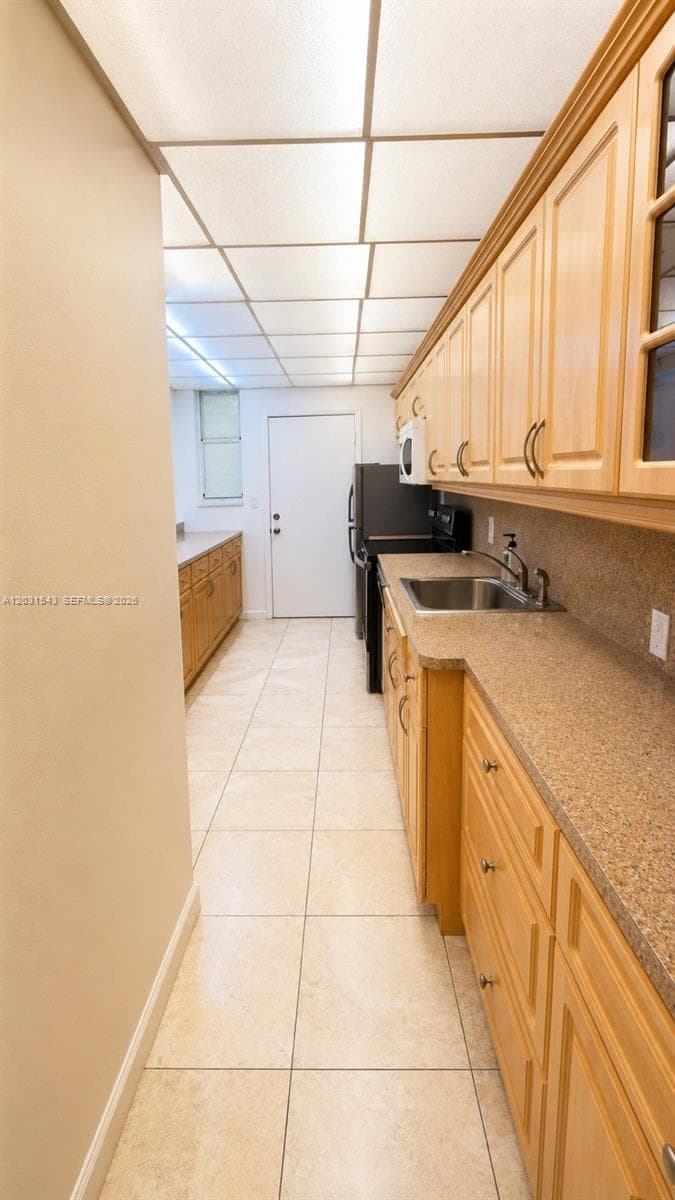 EASTERN SHORES WHITE HOUS · #805 in North Miami Beach - Photo 8