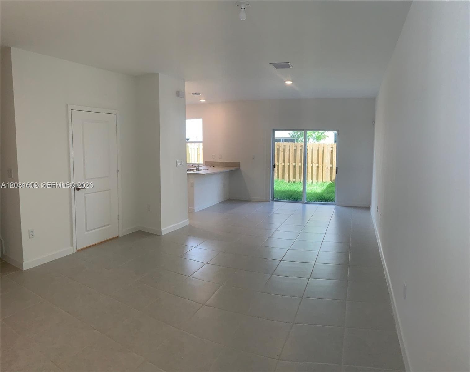 2684 SE 12 Street photo 3