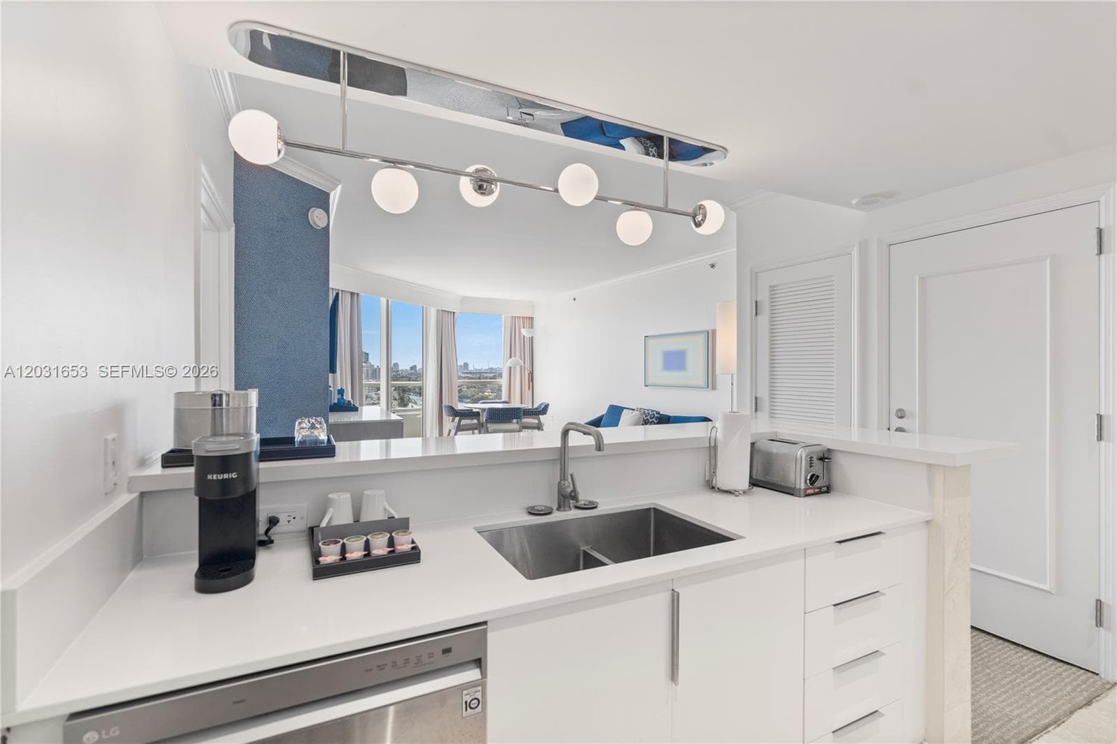 Fontainebleau Tresor · #1206 in Miami Beach - Photo 12