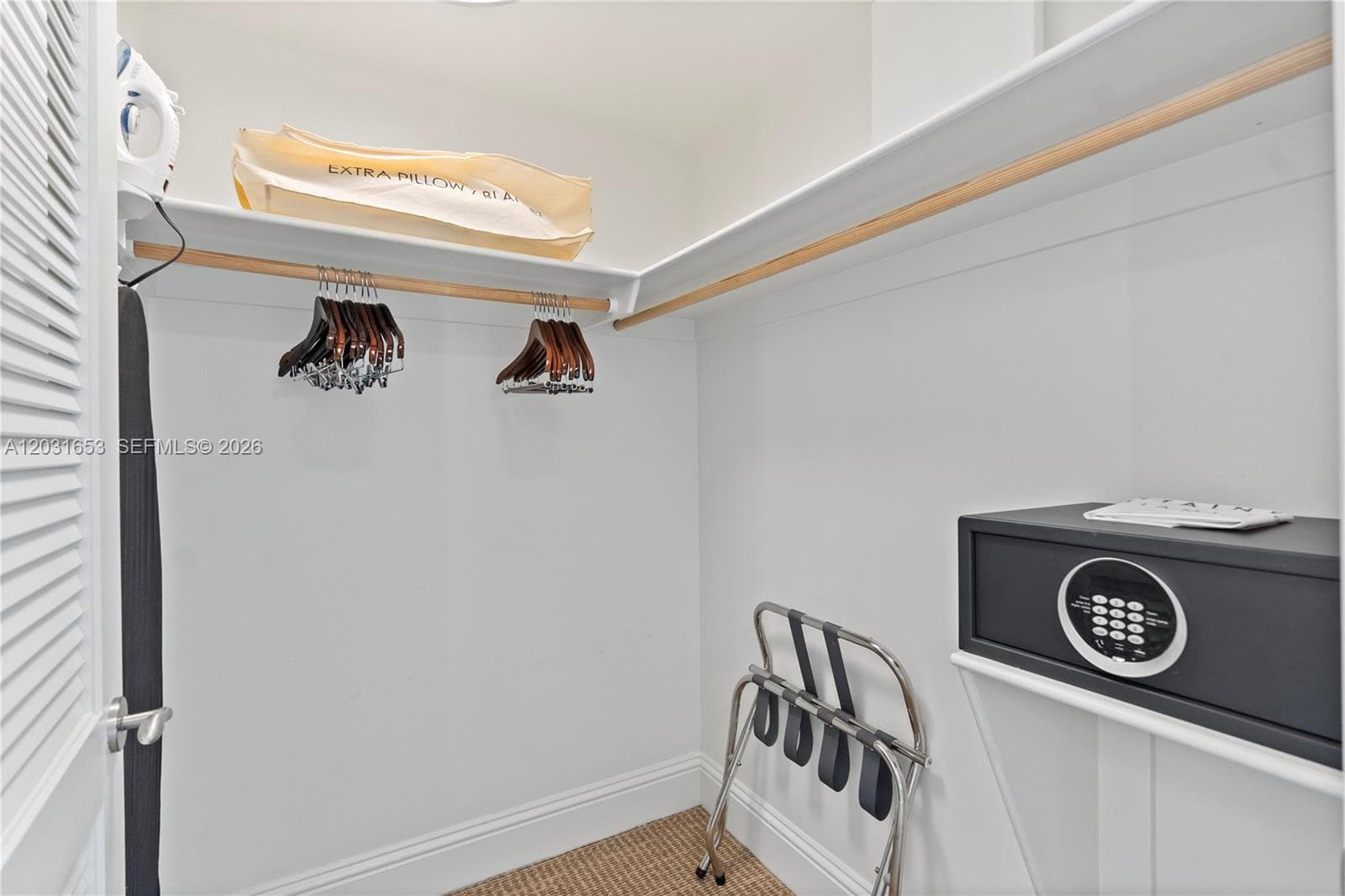 Walk in closet