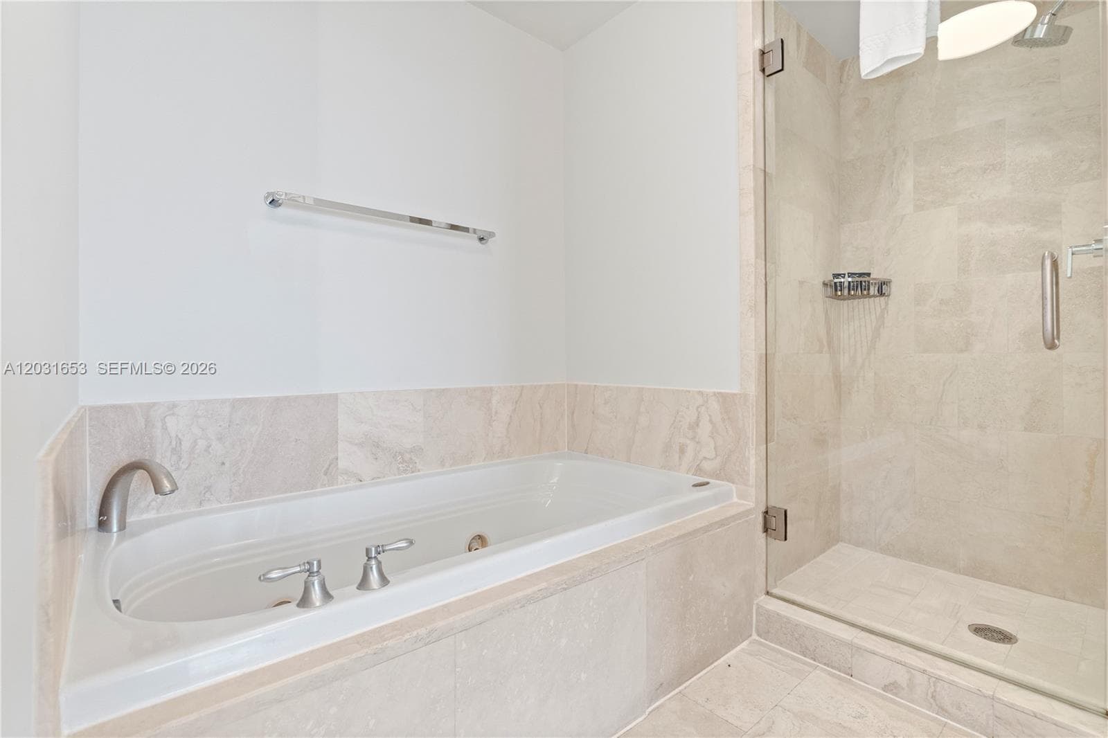 Primary bathroom/ jet tub & separate shower