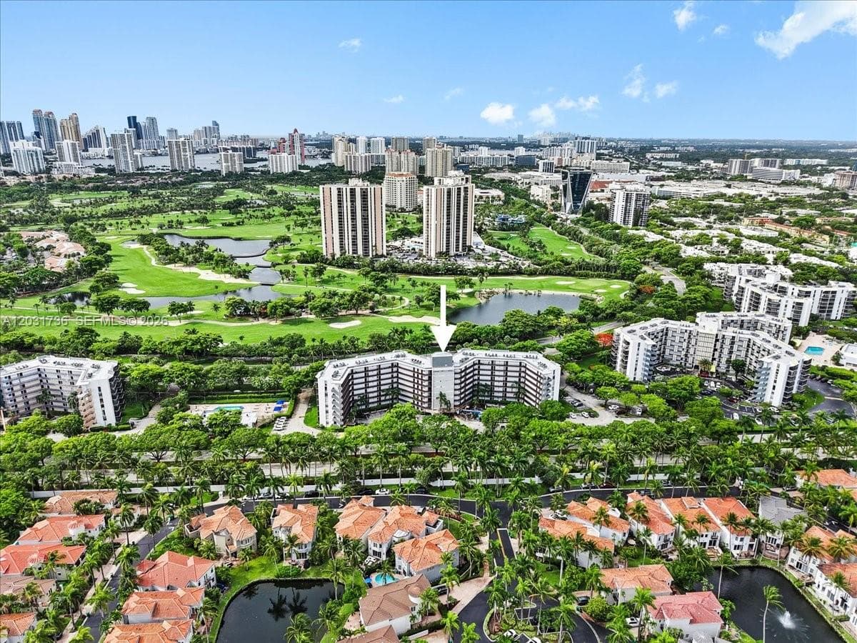 BRAVURA 2 CONDO · #209 in Aventura - Photo 23