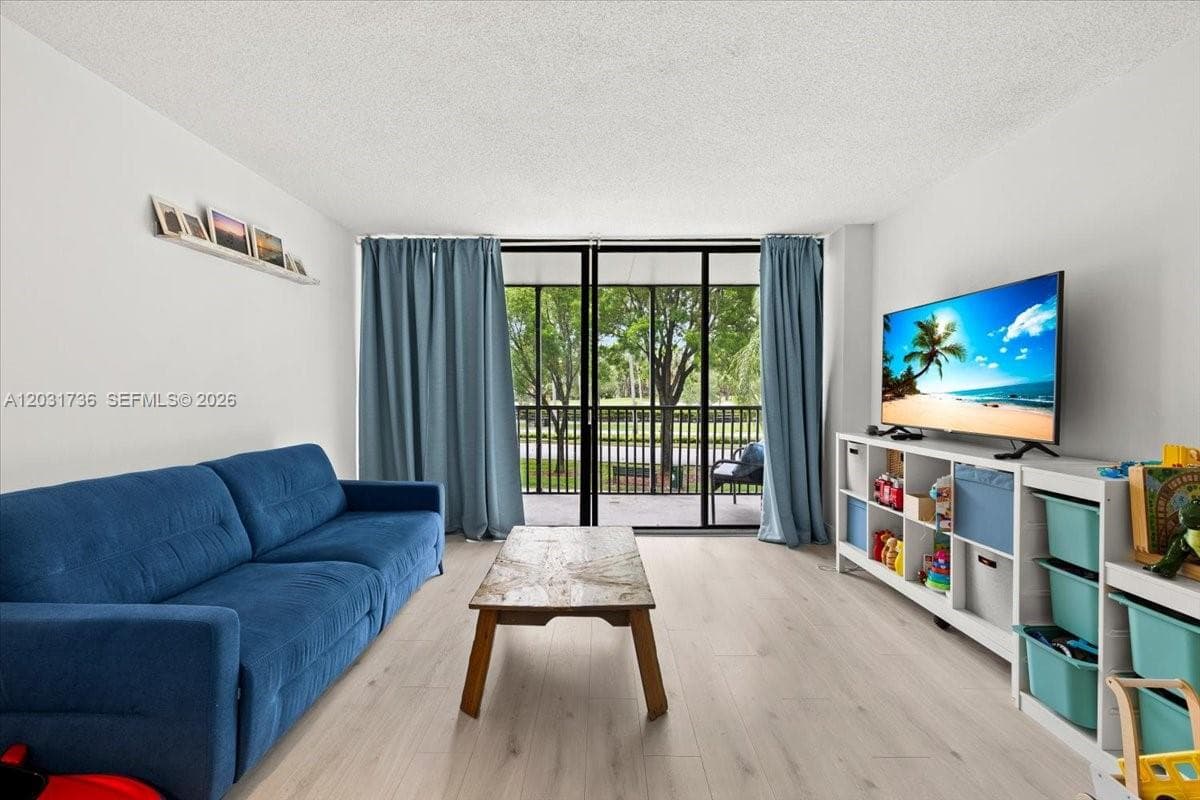 BRAVURA 2 CONDO · #209 in Aventura - Photo 6