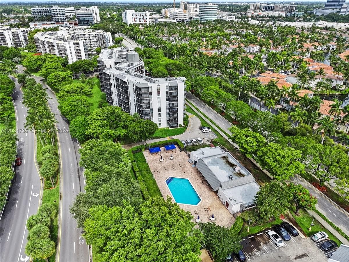 BRAVURA 2 CONDO · #209 in Aventura - Photo 30