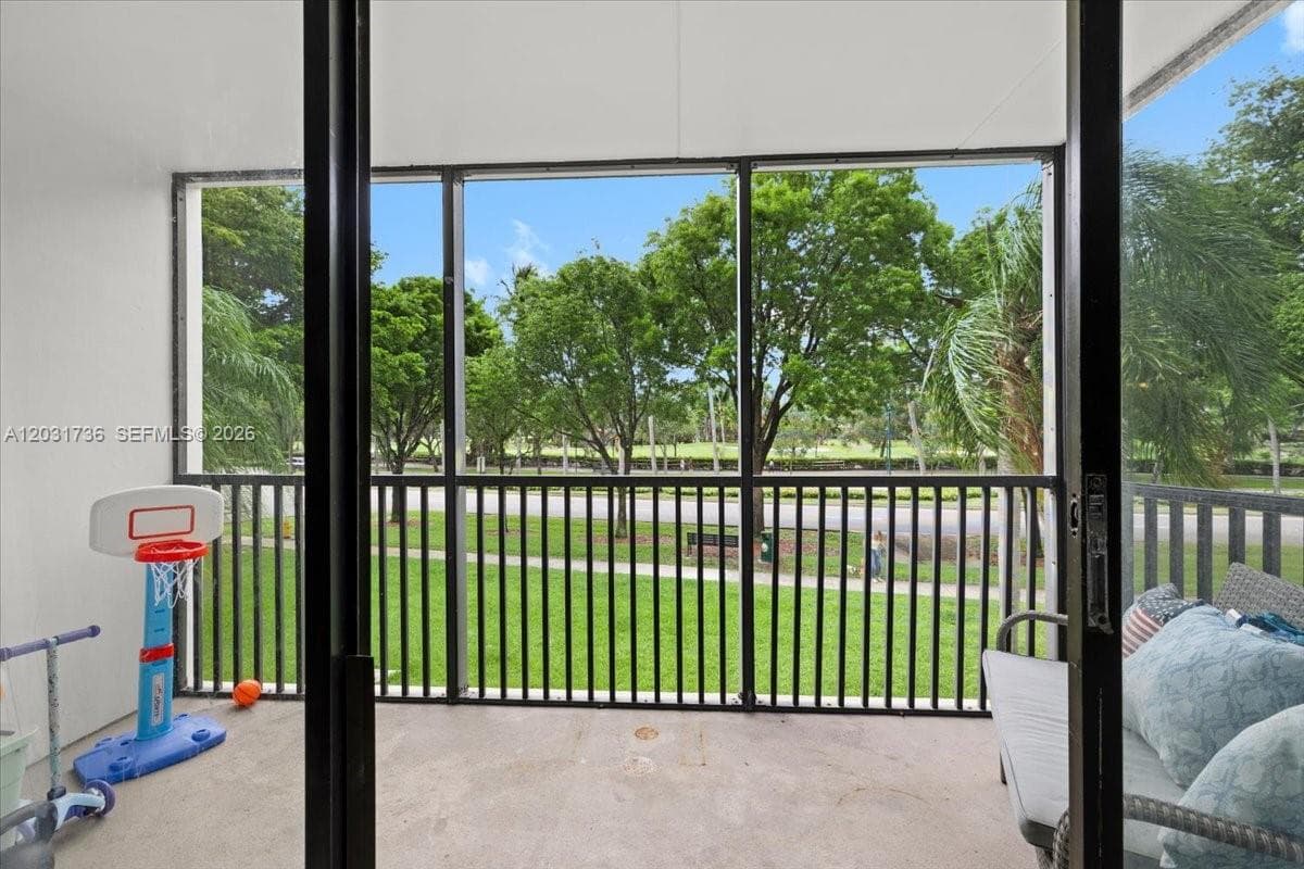 BRAVURA 2 CONDO · #209 in Aventura - Photo 15