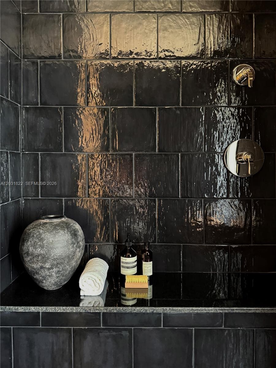 PRIMARY SHOWER