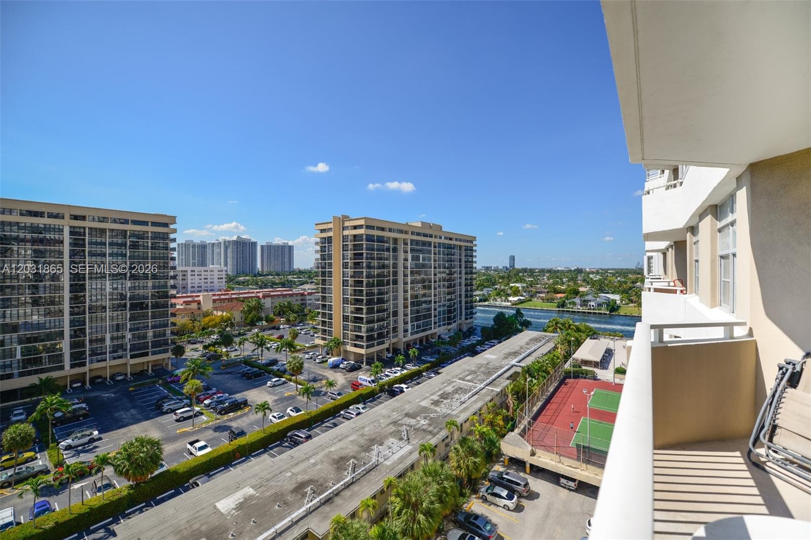 The Hemispheres · #4G in Hallandale Beach - Photo 2
