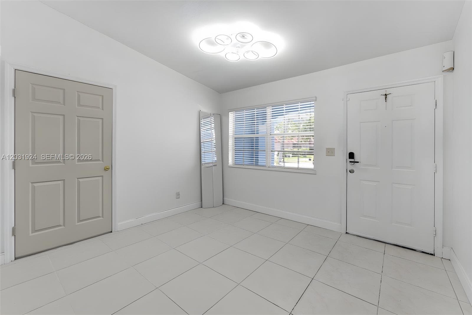 14200 SW 147th Ct photo 6