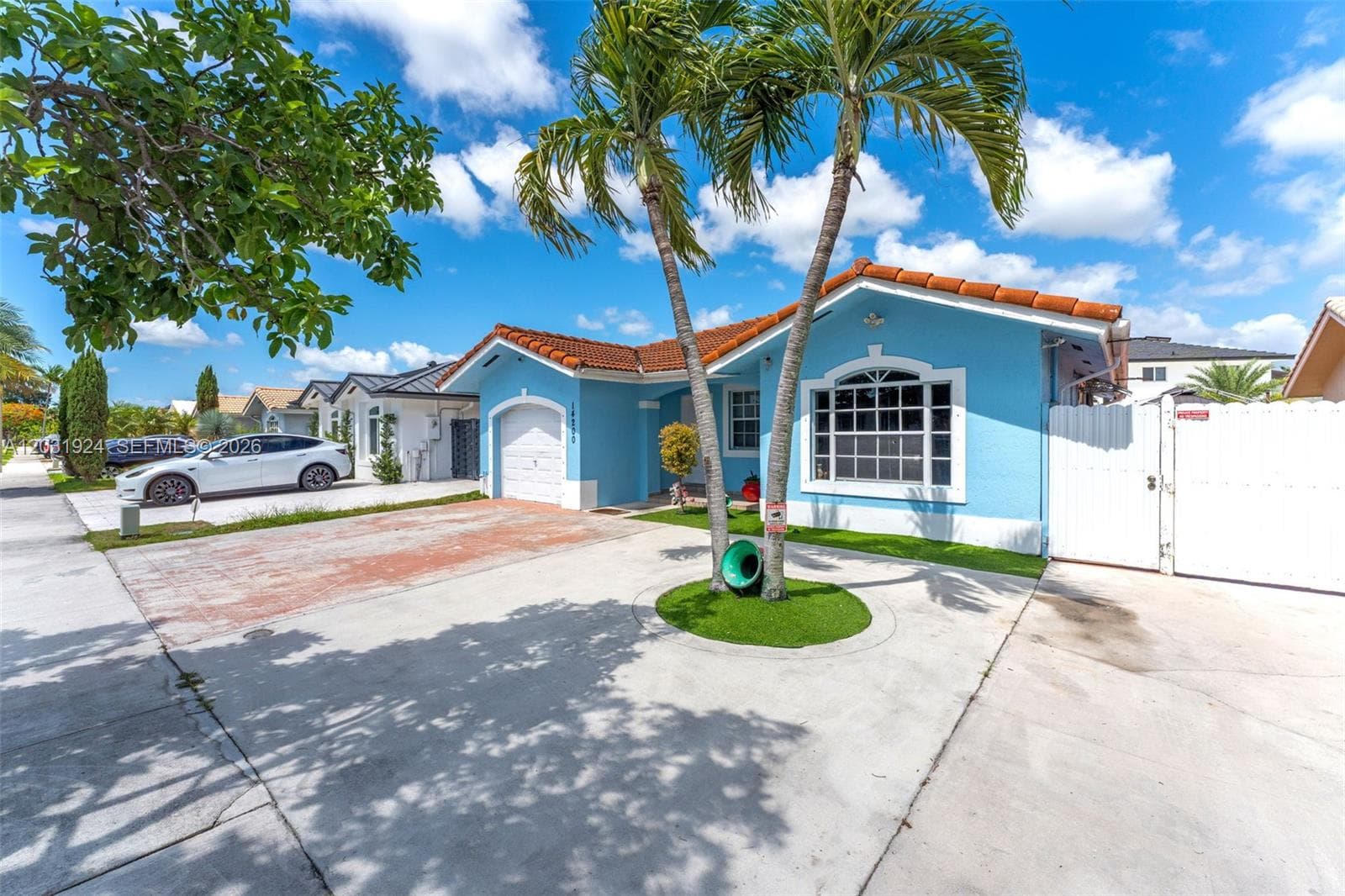14200 SW 147th Ct photo 3