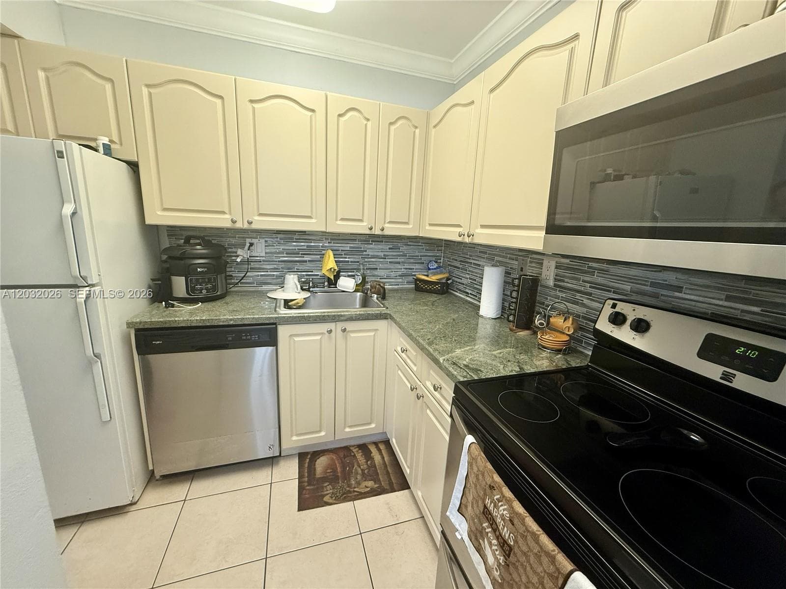 NOB HILL WEST CONDO · #B208 in Miami - Photo 7