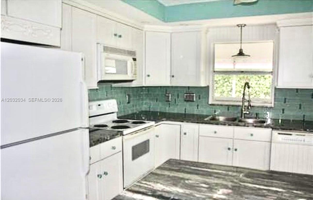 600 SE 19th Dr photo 4