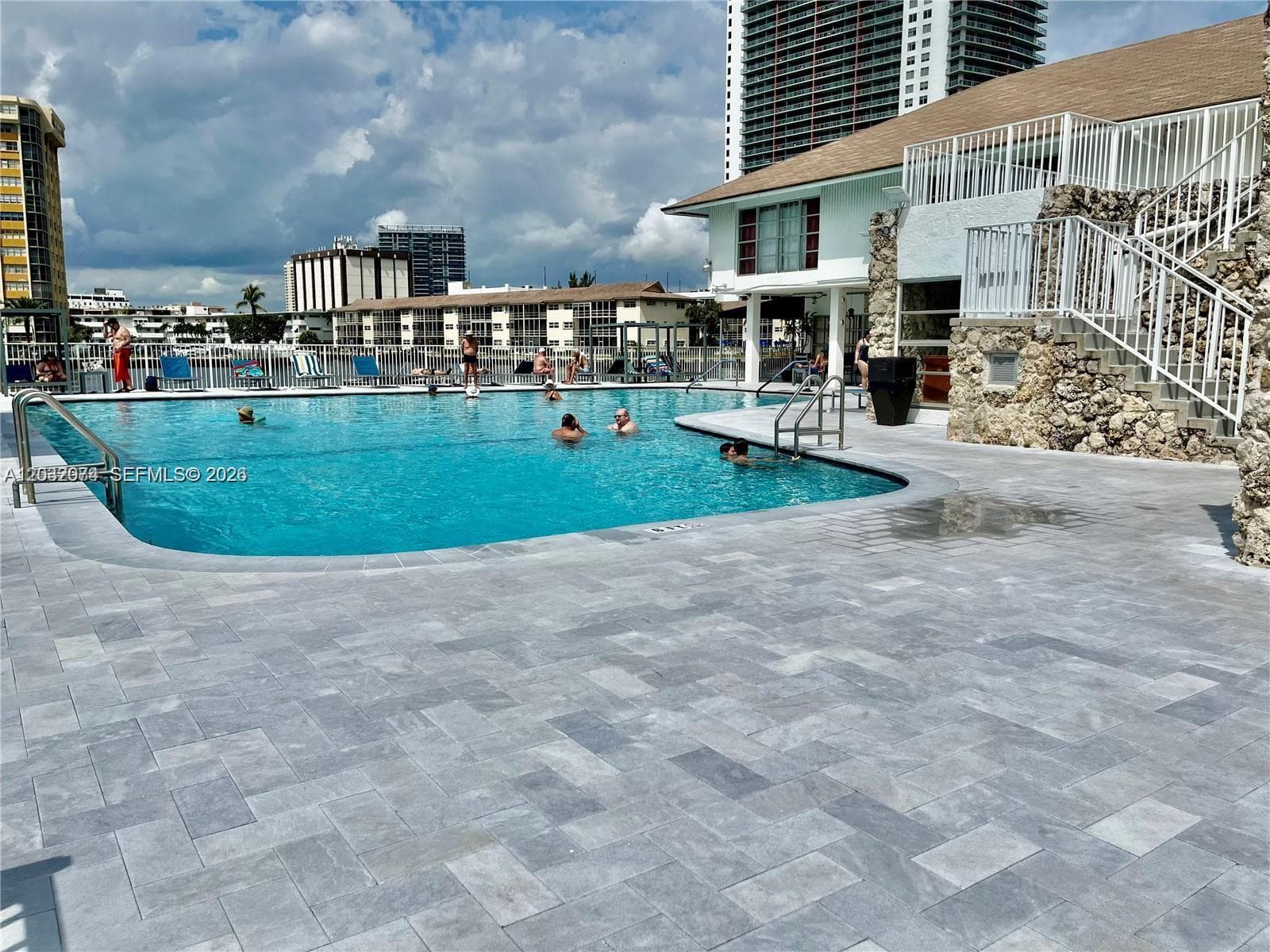 PLAZA TOWERS SOUTH CONDO · #0 in Hallandale Beach - Photo 33