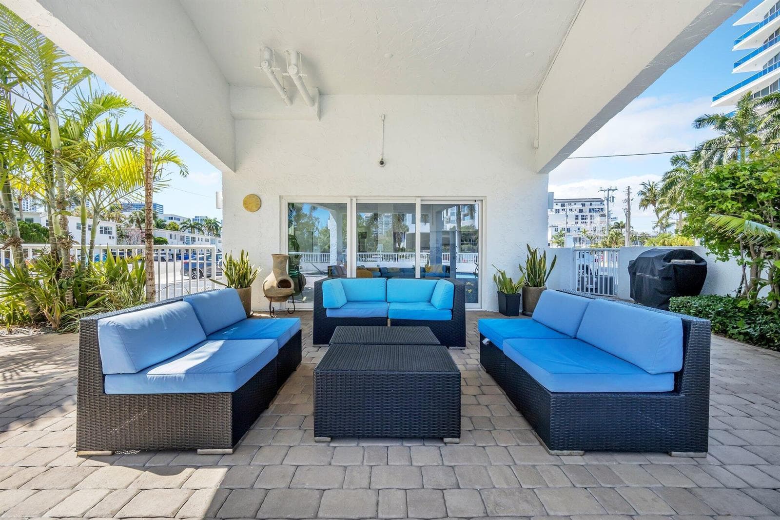 Common Outdoor Lounge Area