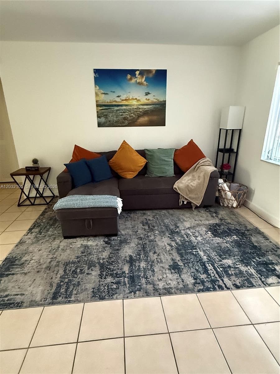 500 Sw 7th St · #510 in Hallandale Beach - Photo 2
