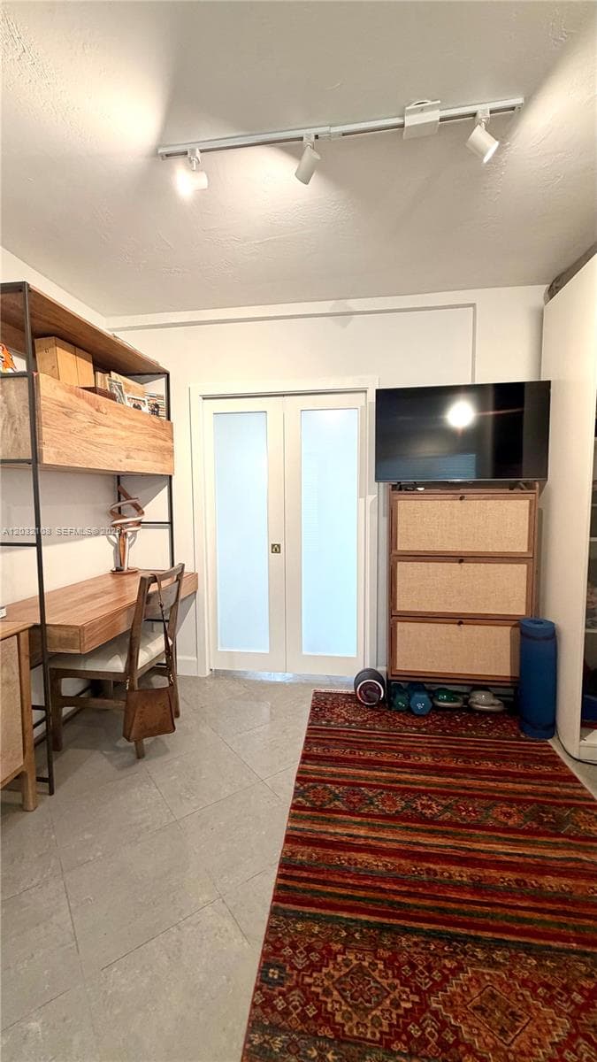 626 CONDOMINIUM · #5 in Miami Beach - Photo 8