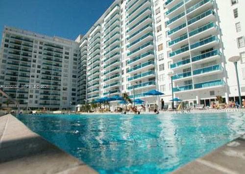 Roney Palace · #843 in Miami Beach - Photo 27