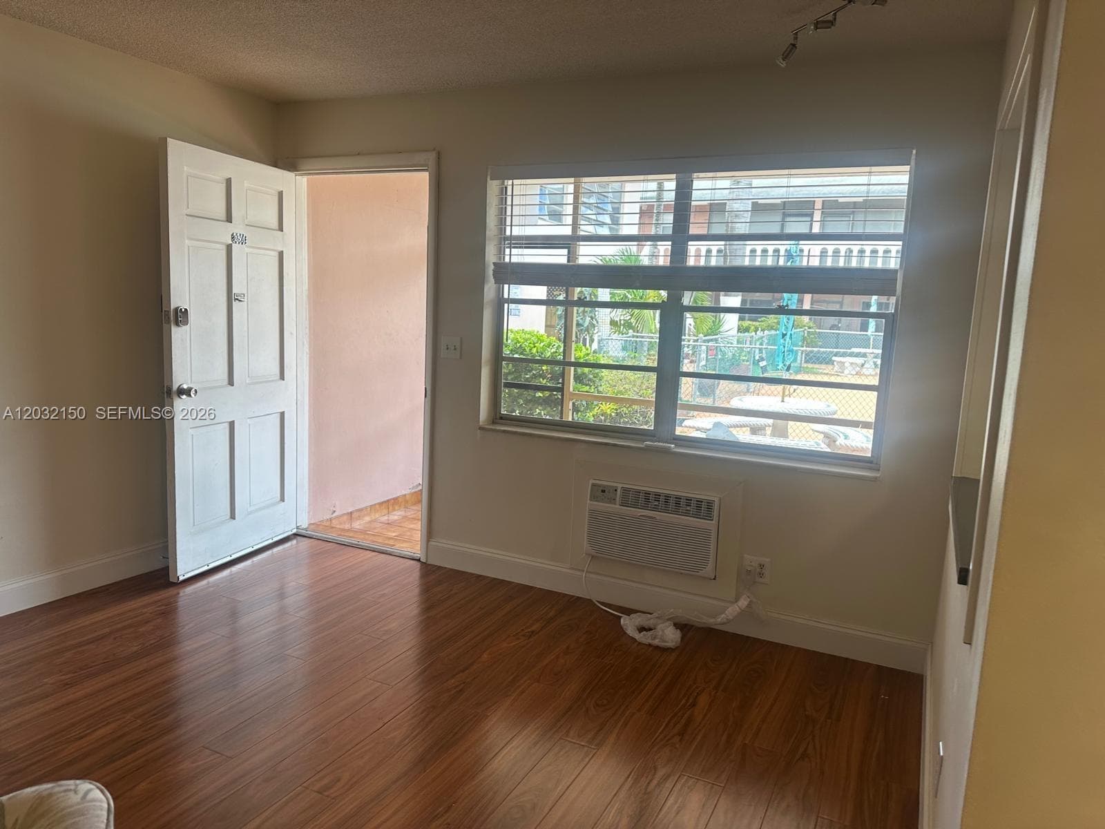 El Dorado CC · #25A in Hallandale Beach - Photo 2