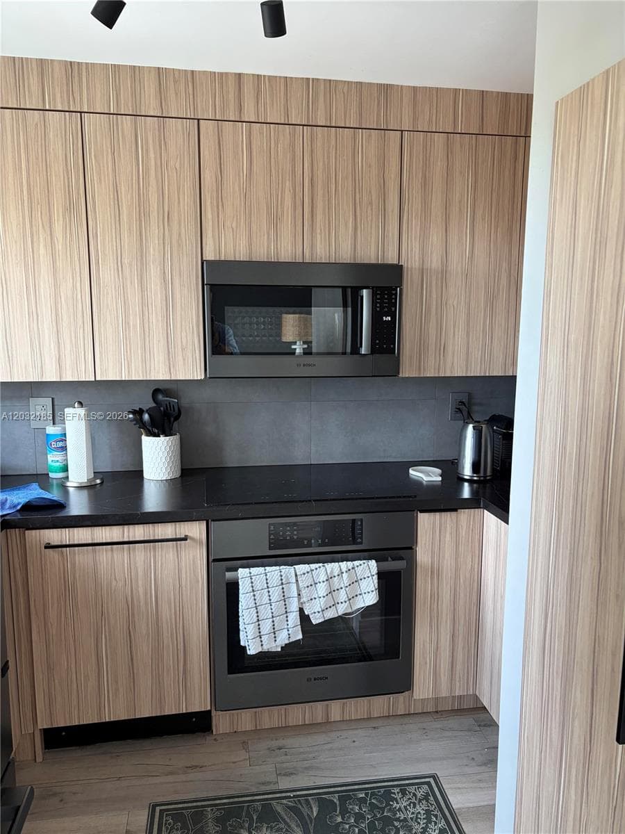THE GRANDVIEW CONDO · #702 in Miami Beach - Photo 37