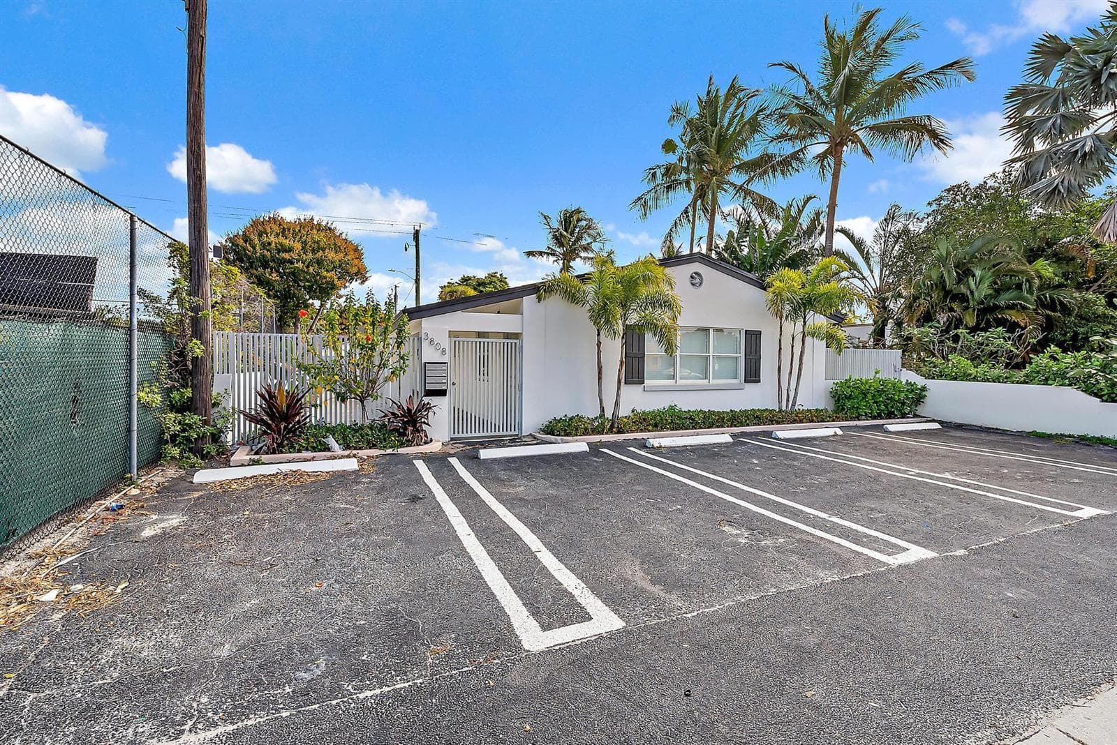 3808 Broadway-24