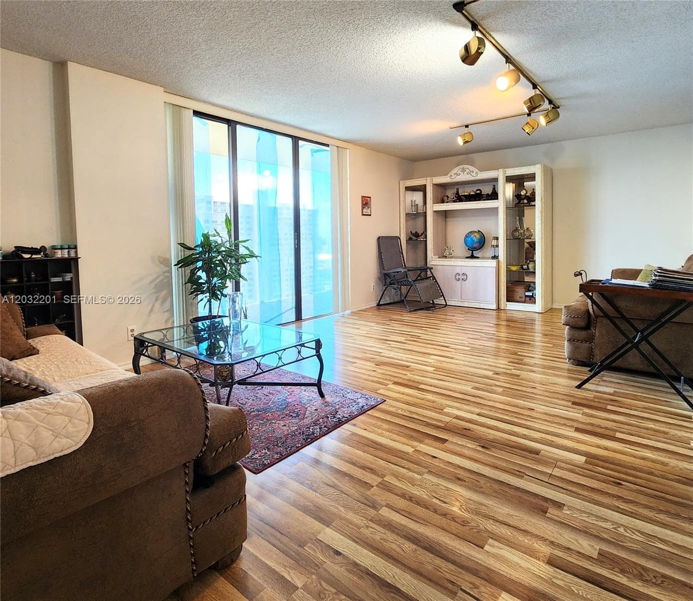 Tower at Biscayne Cove · #1710 in Aventura - Photo 2