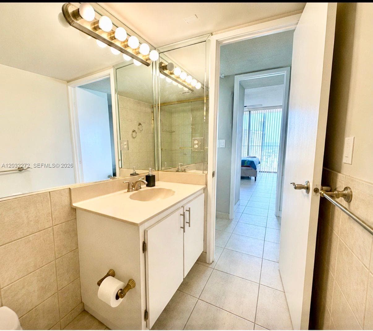 WINSTON TOWERS 700 CONDO · #1810 in Sunny Isles Beach - Photo 20