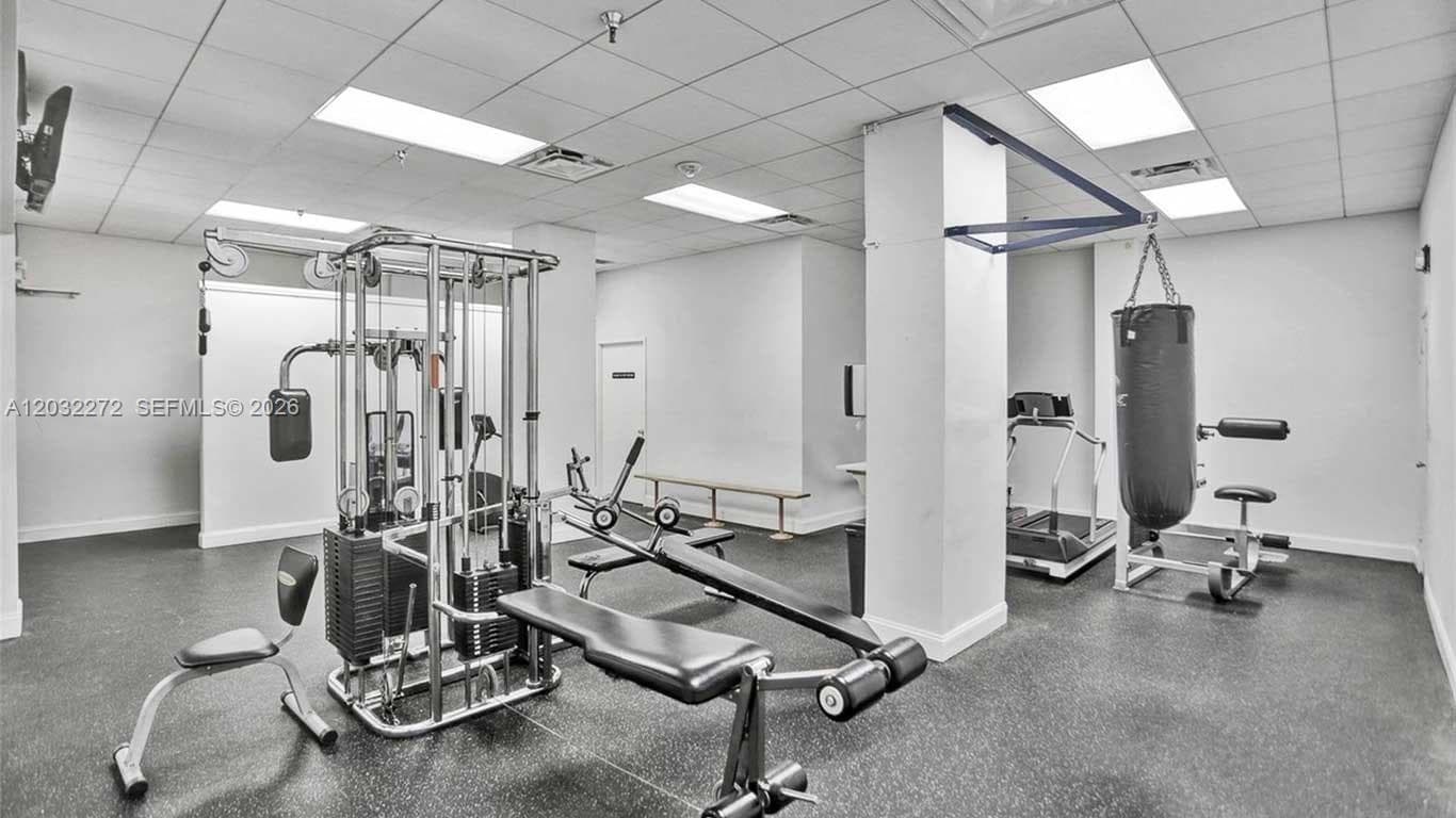 WINSTON TOWERS 700 CONDO · #1810 in Sunny Isles Beach - Photo 30